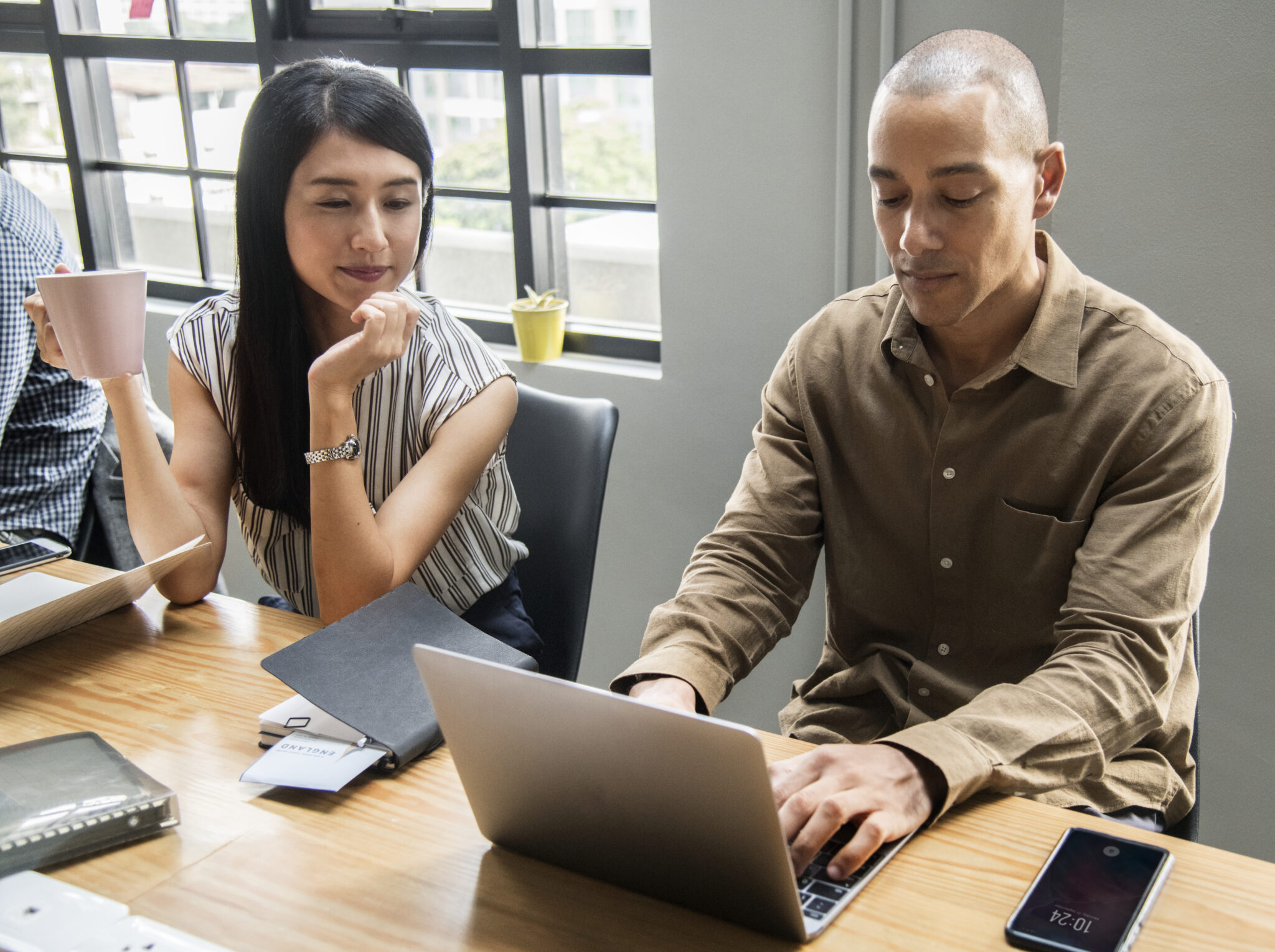 Who Typically Hires Offshore Java Developers