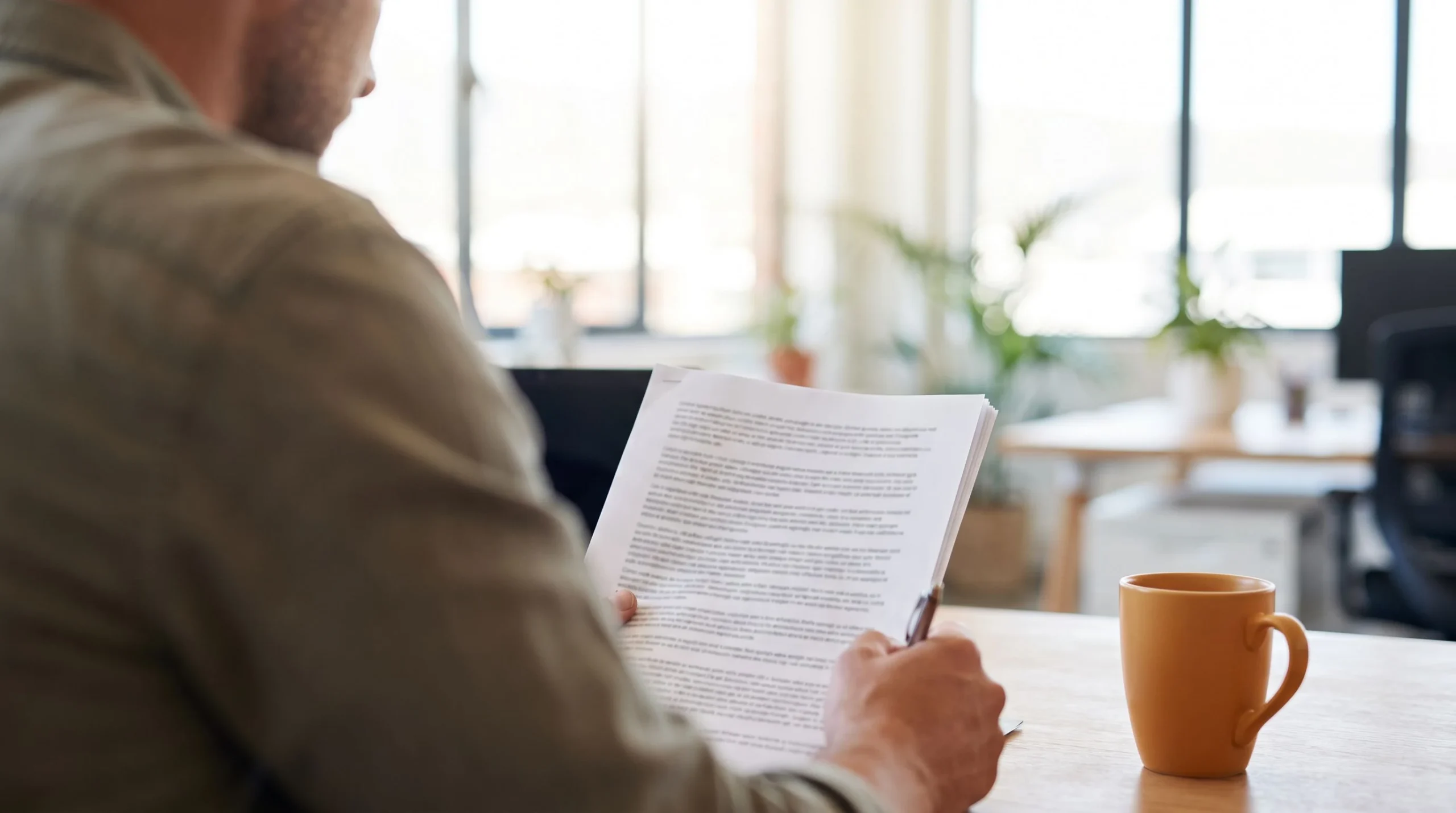 Reviewing an employer of record contract clause for an outstaffing engagement